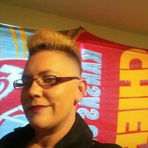 Meet your Posher, Amy